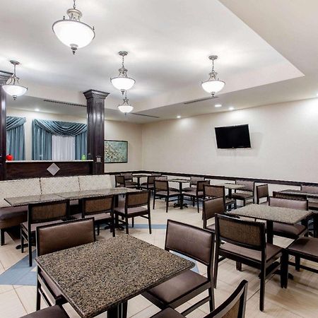 La Quinta By Wyndham Indianapolis Airport Plainfield Hotel Exterior foto
