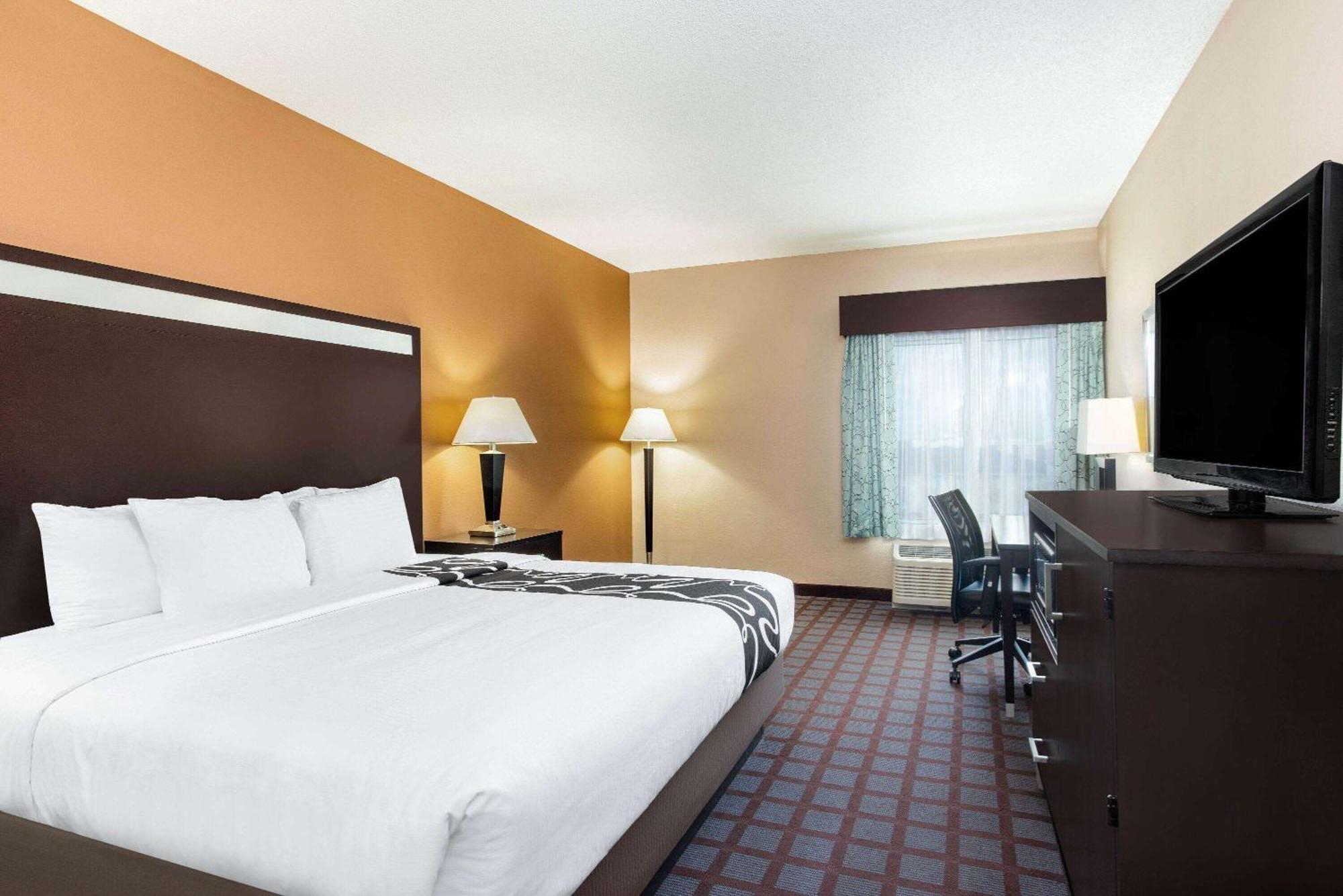 La Quinta By Wyndham Indianapolis Airport Plainfield Hotel Exterior foto