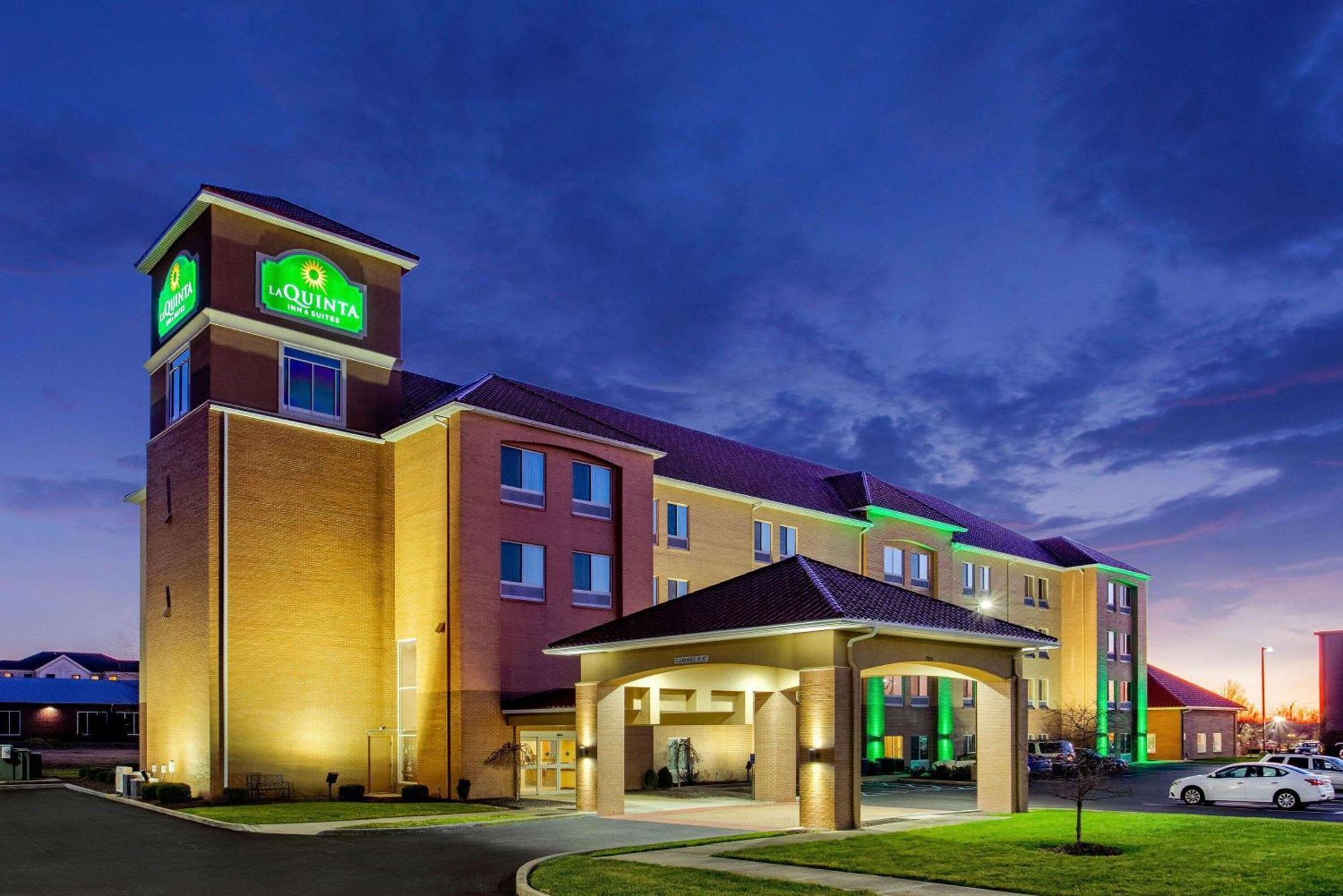 La Quinta By Wyndham Indianapolis Airport Plainfield Hotel Exterior foto